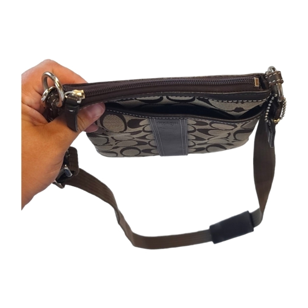 Coach Women's Signature Swingpack Crossbody Messenger Bag B0768-F06016 - Picture 3 of 9